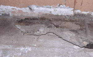 basement floor crack